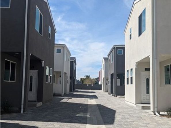 15115 W Logos Court, North Hills (los Angeles) CA 91343