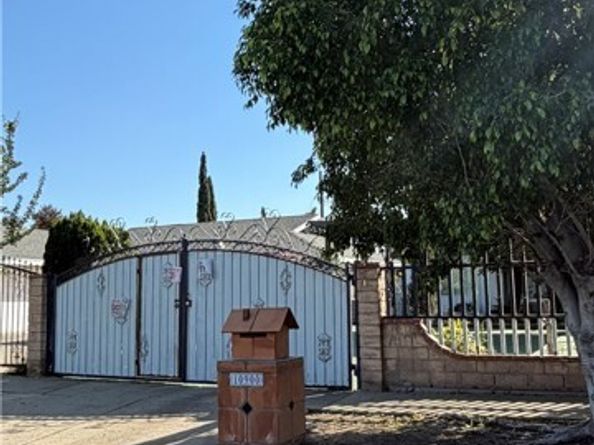 10900 Goss, Sun Valley (los Angeles) CA 91352