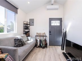 15756 Hart Street, Los Angeles CA 91406