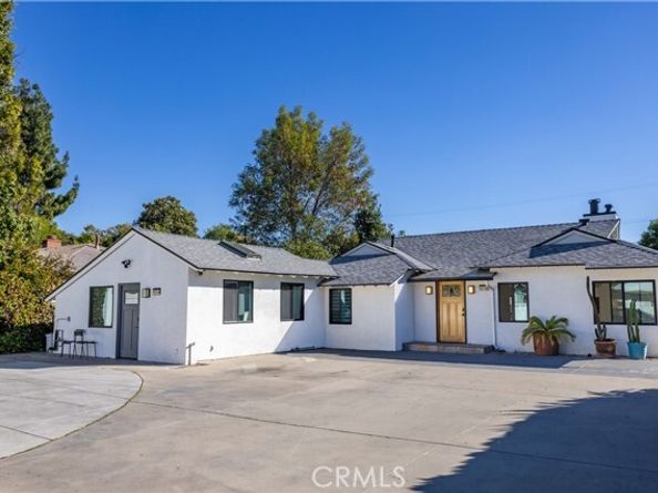 15756 Hart Street, Los Angeles CA 91406