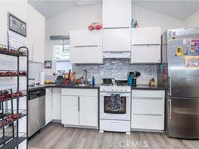 15756 Hart Street, Los Angeles CA 91406