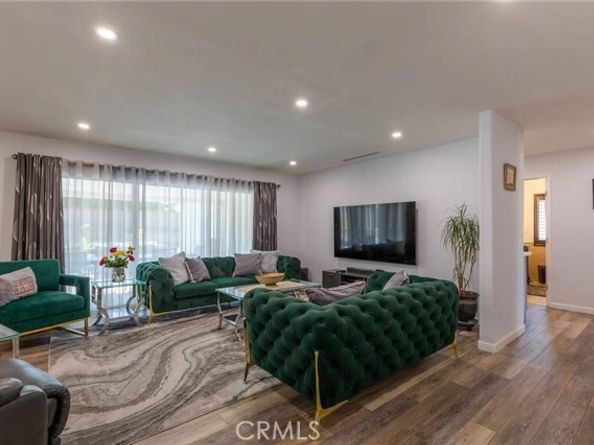 14072 Tyler, Sylmar (los Angeles) CA 91342