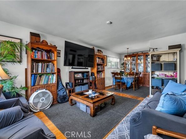 8748 Sylmar Avenue, Panorama City (los Angeles) CA 91402