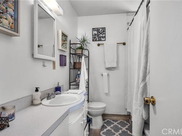 8748 Sylmar Avenue, Panorama City (los Angeles) CA 91402