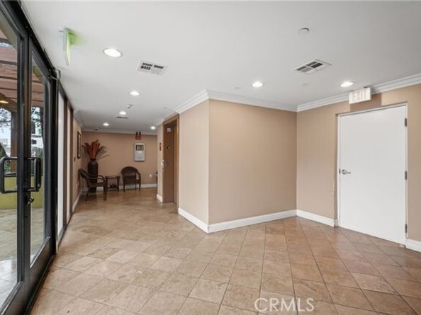 6938 Laurel Canyon 204, North Hollywood (los Angeles) CA 91605