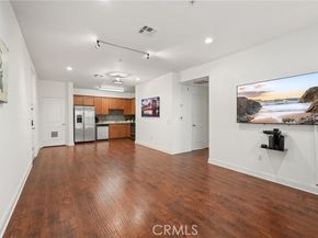 6938 Laurel Canyon 204, North Hollywood (los Angeles) CA 91605