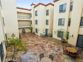 6938 Laurel Canyon 204, North Hollywood (los Angeles) CA 91605