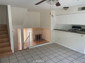 9740 Sepulveda Boulevard 18, North Hills (los Angeles) CA 91343