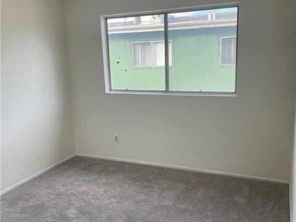 9740 Sepulveda Boulevard 18, North Hills (los Angeles) CA 91343