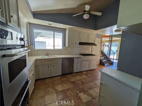 8401 Cozycroft, Winnetka (los Angeles) CA 91306