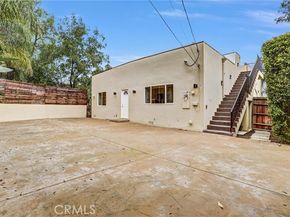 22202 Avenue San Luis, Woodland Hills (los Angeles) CA 91364