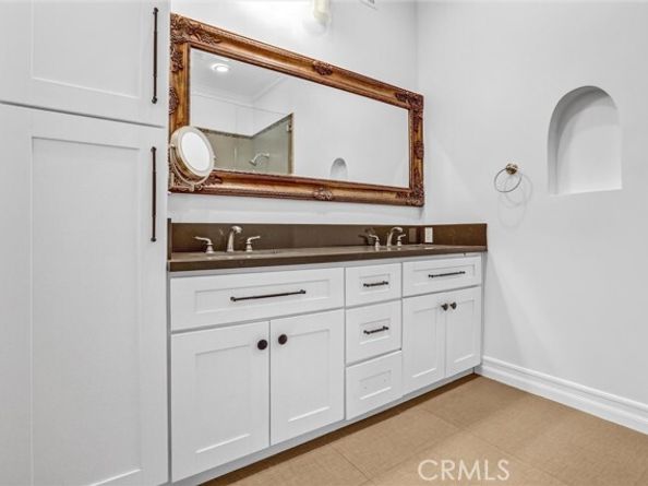 22202 Avenue San Luis, Woodland Hills (los Angeles) CA 91364