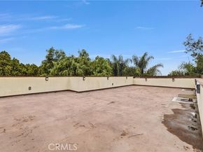 22202 Avenue San Luis, Woodland Hills (los Angeles) CA 91364