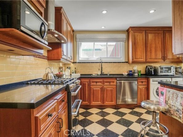 10754 Valley Spring, Studio City (los Angeles) CA 91602