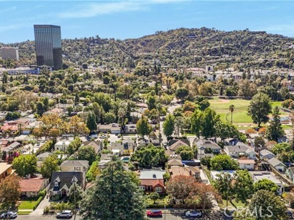 10754 Valley Spring, Studio City (los Angeles) CA 91602