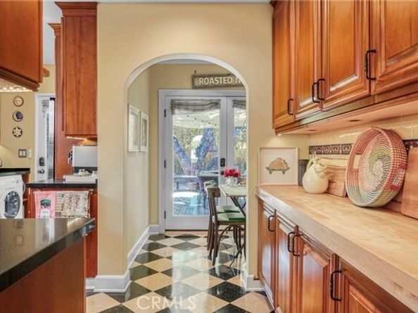 10754 Valley Spring, Studio City (los Angeles) CA 91602