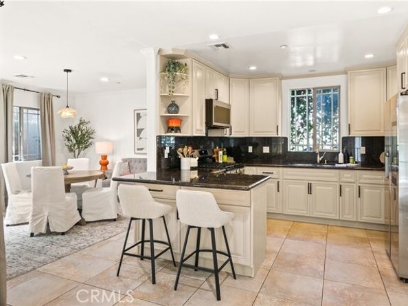 11145 Sunshine Terrace 101, Studio City (los Angeles) CA 91604