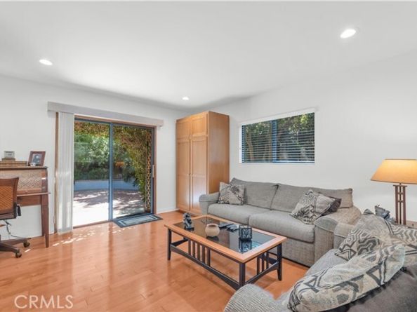 4772 Excelente Drive, Woodland Hills (los Angeles) CA 91364