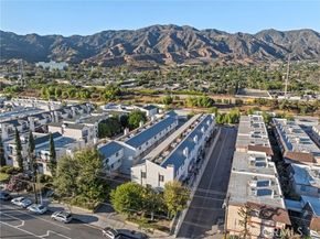 14291 Foothill Boulevard 11, Sylmar (los Angeles) CA 91342