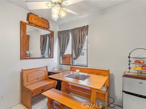 14291 Foothill Boulevard 11, Sylmar (los Angeles) CA 91342