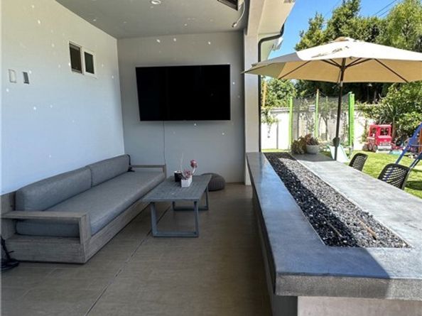 23026 Mobile Street, West Hills (los Angeles) CA 91307