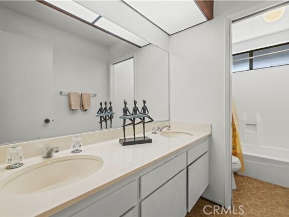 7826 Winnetka Avenue, Winnetka (los Angeles) CA 91306