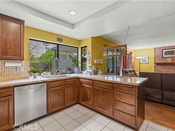7826 Winnetka Avenue, Winnetka (los Angeles) CA 91306