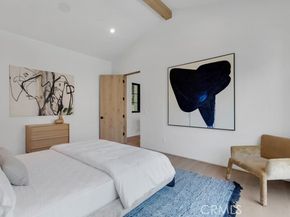 13024 Bloomfield Street, Studio City (los Angeles) CA 91604