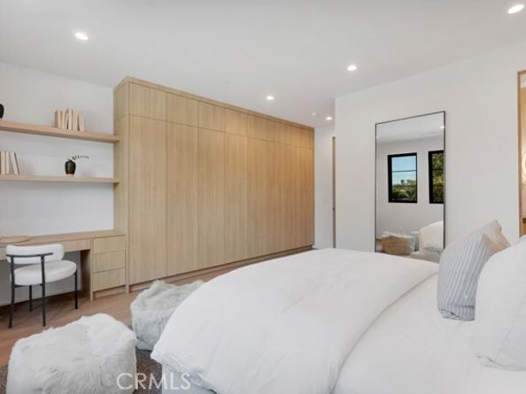 13024 Bloomfield Street, Studio City (los Angeles) CA 91604