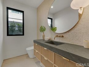 13024 Bloomfield Street, Studio City (los Angeles) CA 91604