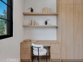 13024 Bloomfield Street, Studio City (los Angeles) CA 91604