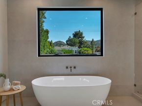 13024 Bloomfield Street, Studio City (los Angeles) CA 91604