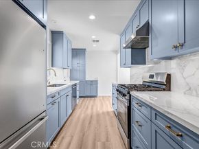 8101 Bianca Avenue, Northridge (los Angeles) CA 91325