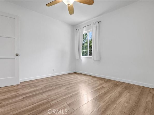 8101 Bianca Avenue, Northridge (los Angeles) CA 91325