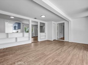 8101 Bianca Avenue, Northridge (los Angeles) CA 91325