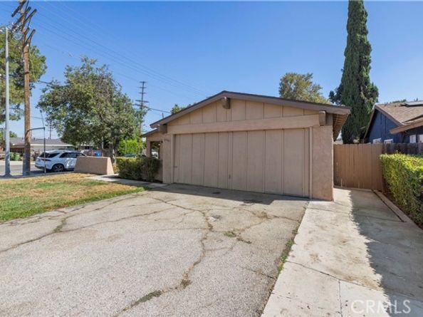 18900 Ledan Street, Northridge (los Angeles) CA 91324
