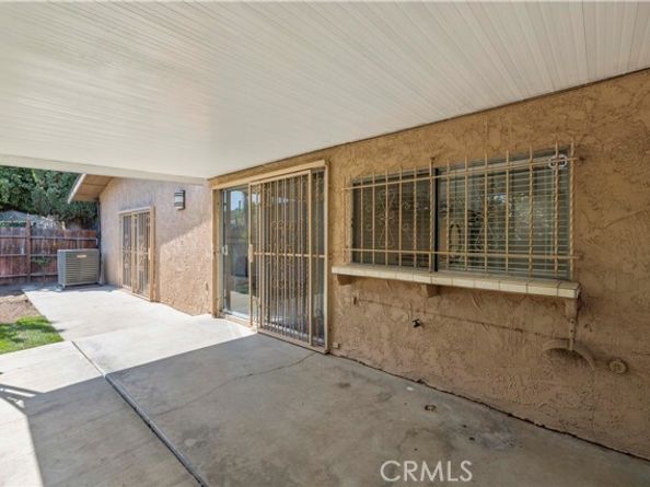 18900 Ledan Street, Northridge (los Angeles) CA 91324