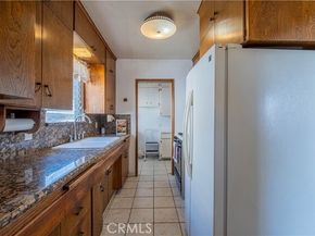 8816 Amboy Avenue, Sun Valley (los Angeles) CA 91352