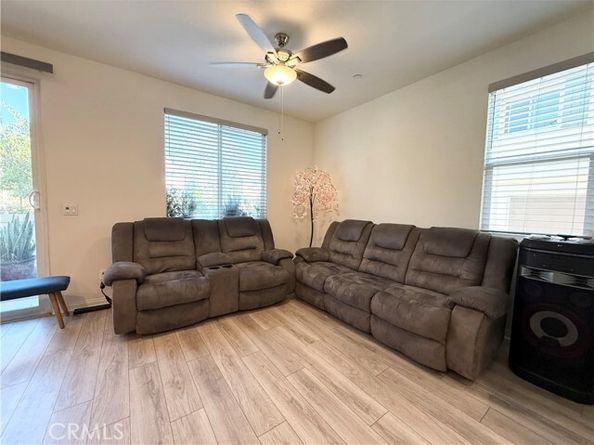 9758 N Abrego Court, Panorama City (los Angeles) CA 91402