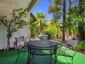 22051 Mulholland Way, Woodland Hills (los Angeles) CA 91364