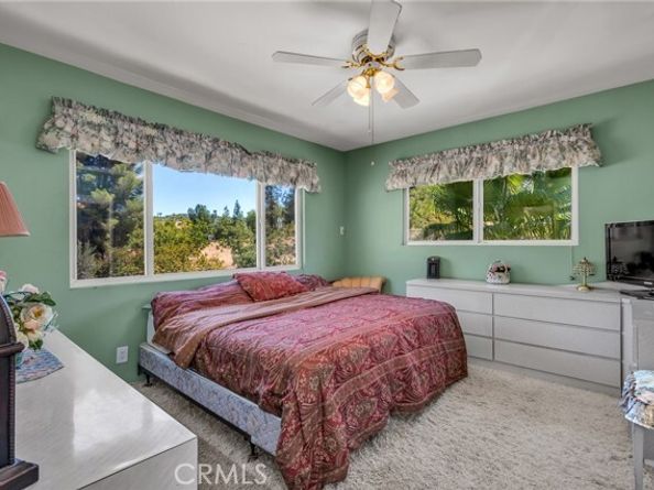 22051 Mulholland Way, Woodland Hills (los Angeles) CA 91364