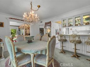 22051 Mulholland Way, Woodland Hills (los Angeles) CA 91364