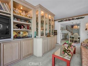 22051 Mulholland Way, Woodland Hills (los Angeles) CA 91364