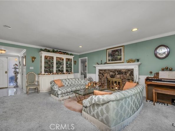 22051 Mulholland Way, Woodland Hills (los Angeles) CA 91364