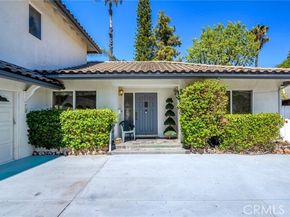 22051 Mulholland Way, Woodland Hills (los Angeles) CA 91364