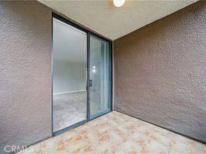 7826 Topanga Canyon Boulevard 218, Canoga Park (los Angeles) CA 91304