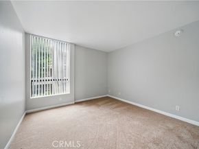 7826 Topanga Canyon Boulevard 218, Canoga Park (los Angeles) CA 91304