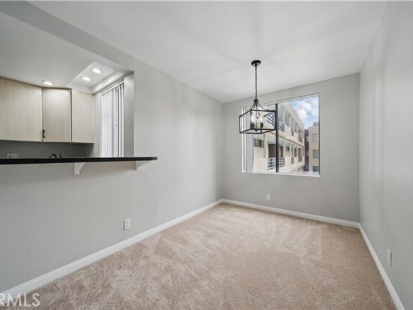 7826 Topanga Canyon Boulevard 218, Canoga Park (los Angeles) CA 91304