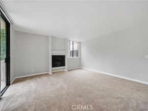 7826 Topanga Canyon Boulevard 218, Canoga Park (los Angeles) CA 91304