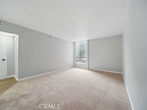 7826 Topanga Canyon Boulevard 218, Canoga Park (los Angeles) CA 91304